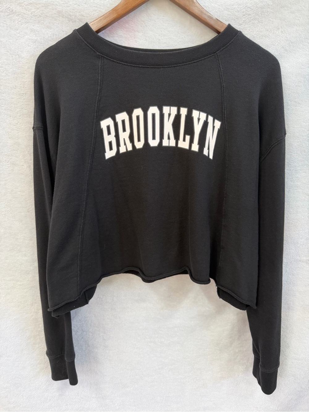 Aeropostale Brooklyn Cropped Crewneck Pullover Sweatshirt - Black - Size Large